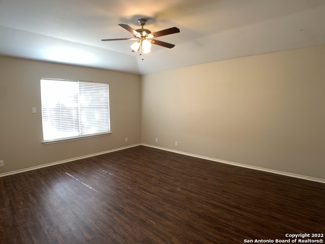 Listing photo id 15 for 2614 Dove Crossing Dr
