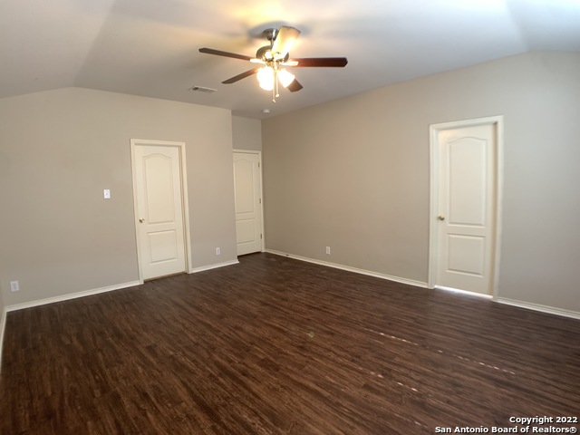 Listing photo id 18 for 2614 Dove Crossing Dr