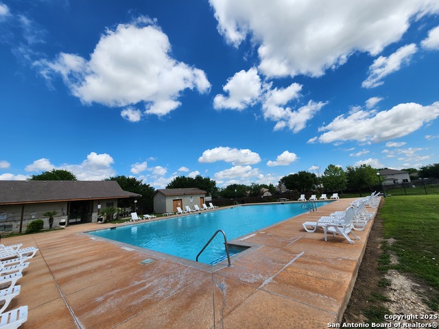 Listing photo id 25 for 2614 Dove Crossing Dr