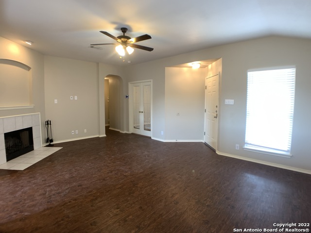 Listing photo id 1 for 2614 Dove Crossing Dr