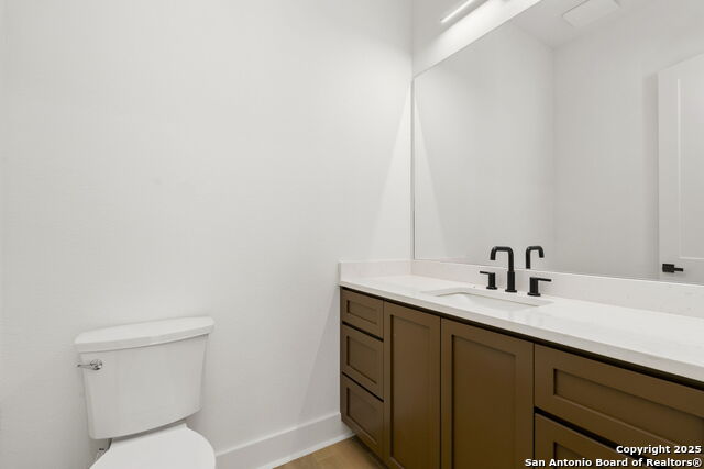 Image 14 of 29 For 9847 Midsomer Pl