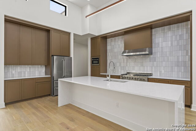 Image 9 of 29 For 9847 Midsomer Pl