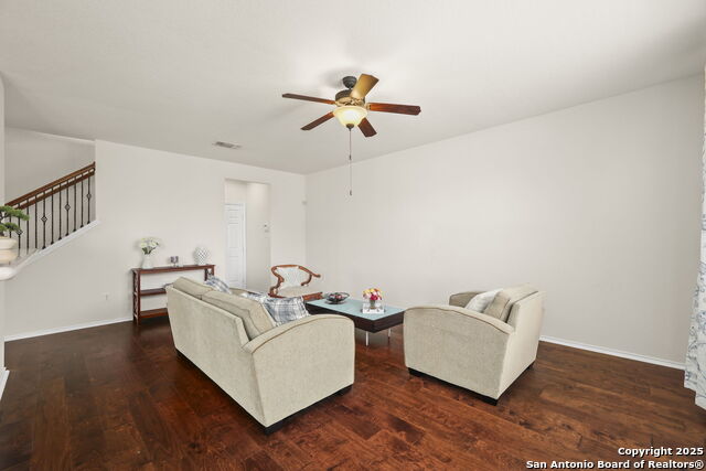 Image 11 of 36 For 922 Spello Cir