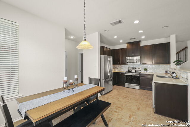 Image 14 of 36 For 922 Spello Cir