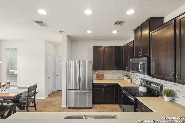 Image 15 of 36 For 922 Spello Cir