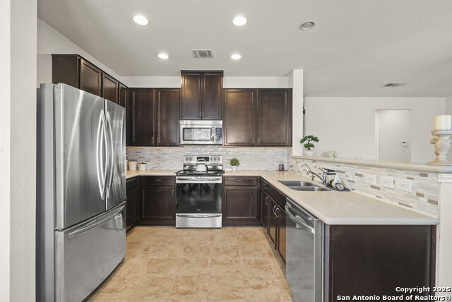 Image 16 of 36 For 922 Spello Cir