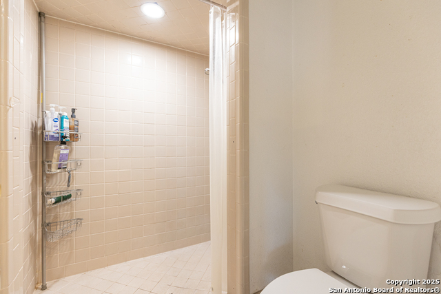 Image 17 of 31 For 13026 Los Espanada