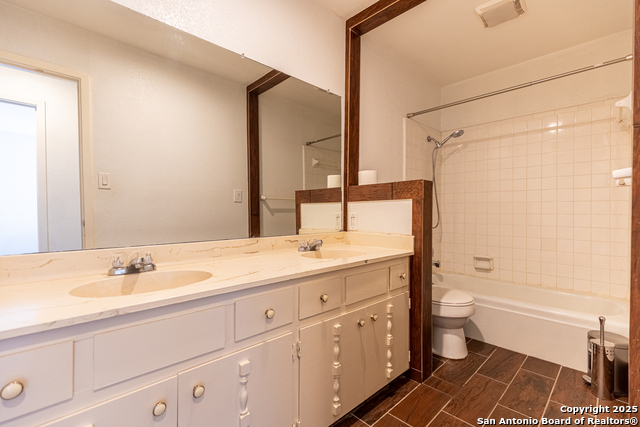 Image 22 of 31 For 13026 Los Espanada