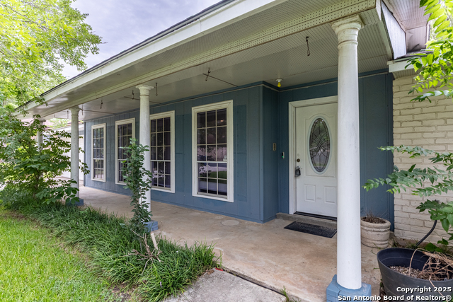 Image 3 of 31 For 13026 Los Espanada