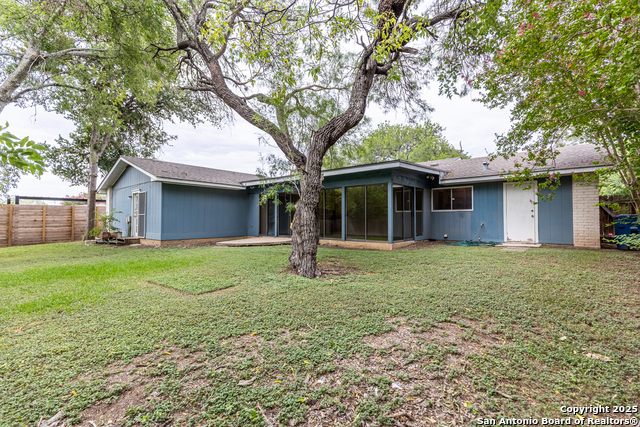 Image 30 of 31 For 13026 Los Espanada