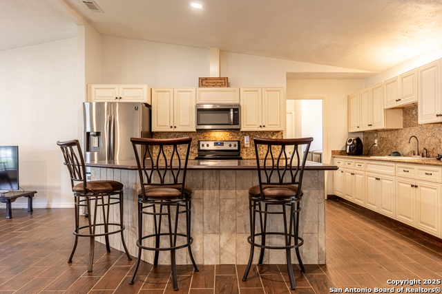 Image 4 of 31 For 13026 Los Espanada