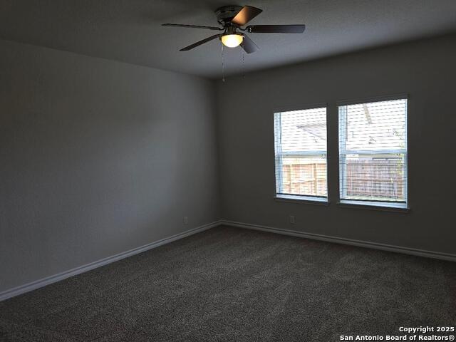 Listing photo id 14 for 21010 Watercourse Way