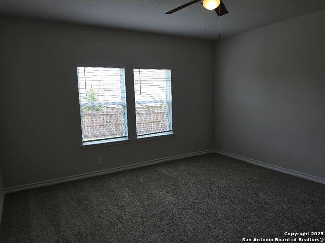 Listing photo id 15 for 21010 Watercourse Way