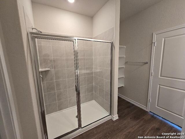 Listing photo id 16 for 21010 Watercourse Way