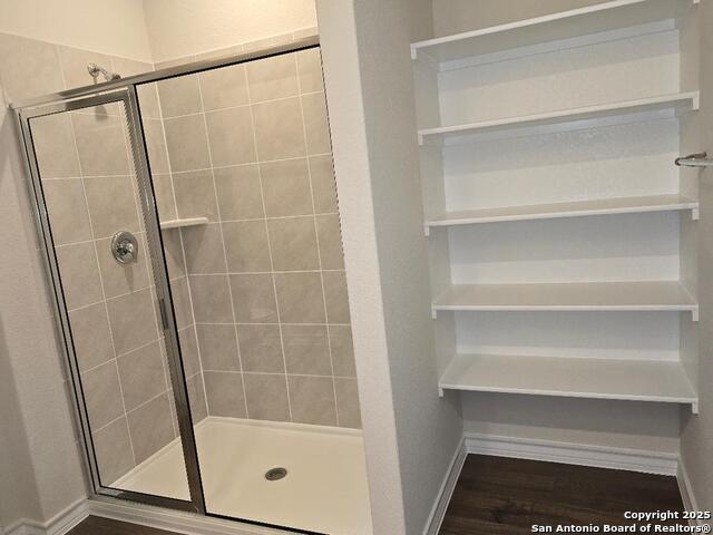 Listing photo id 17 for 21010 Watercourse Way