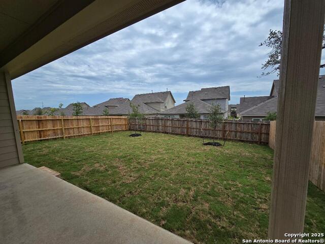 Listing photo id 29 for 21010 Watercourse Way