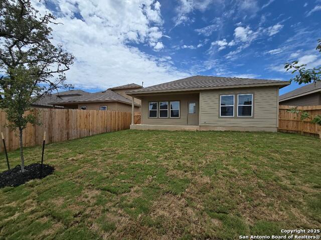 Listing photo id 30 for 21010 Watercourse Way