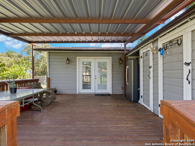 Image 17 of 22 For 505 Avenue E