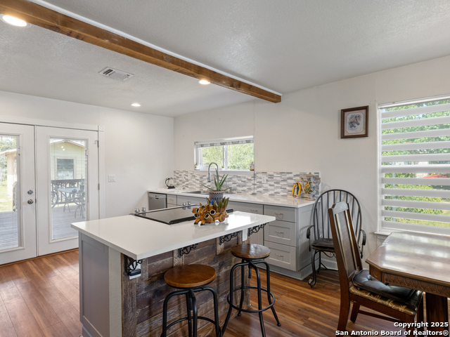 Image 7 of 22 For 505 Avenue E