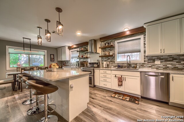 Listing photo id 10 for 9215 Thornbury