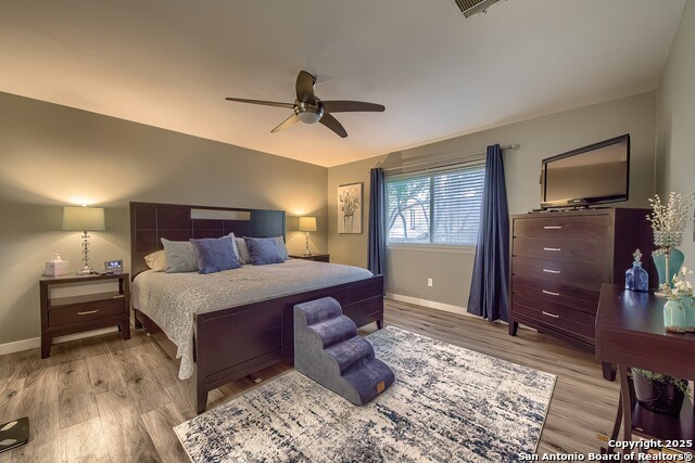 Listing photo id 13 for 9215 Thornbury