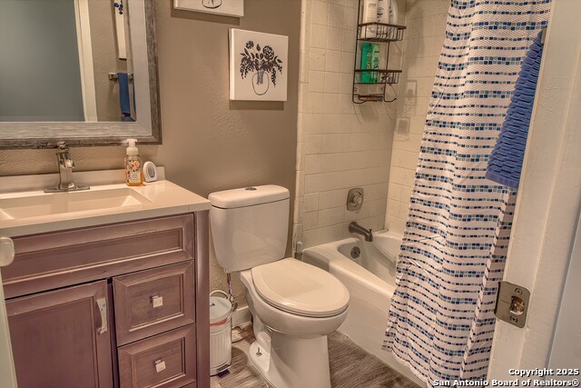 Listing photo id 18 for 9215 Thornbury