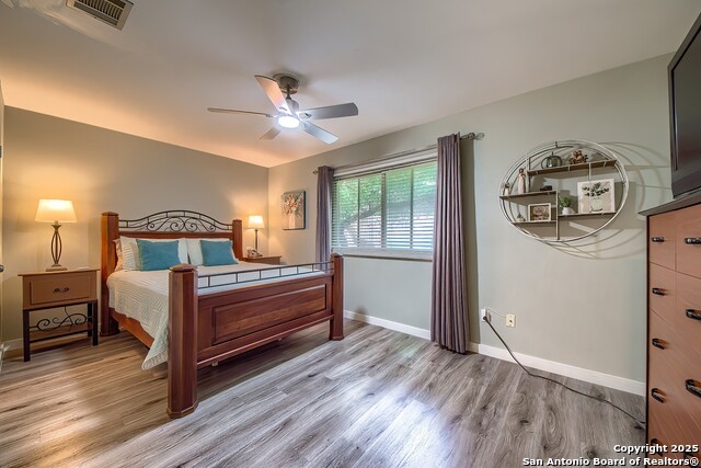 Listing photo id 19 for 9215 Thornbury