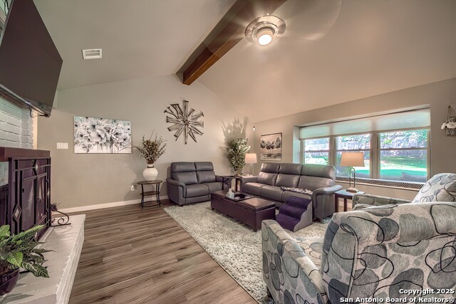 Listing photo id 4 for 9215 Thornbury