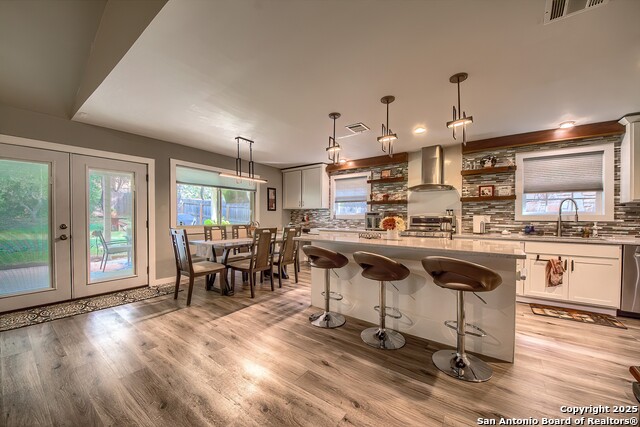 Listing photo id 6 for 9215 Thornbury