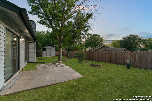 Image 19 of 22 For 307 Delbert  