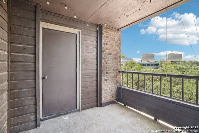 Image 26 of 35 For 4212 Medical 212