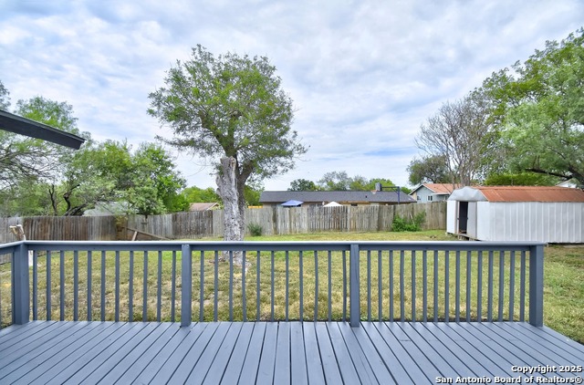 Listing photo id 22 for 9106 Port Hudson