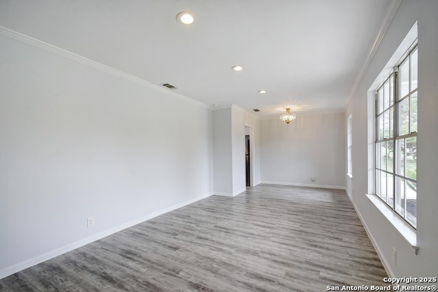 Listing photo id 3 for 9106 Port Hudson