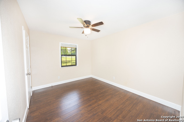 Listing photo id 11 for 9712 Big Geronimo St