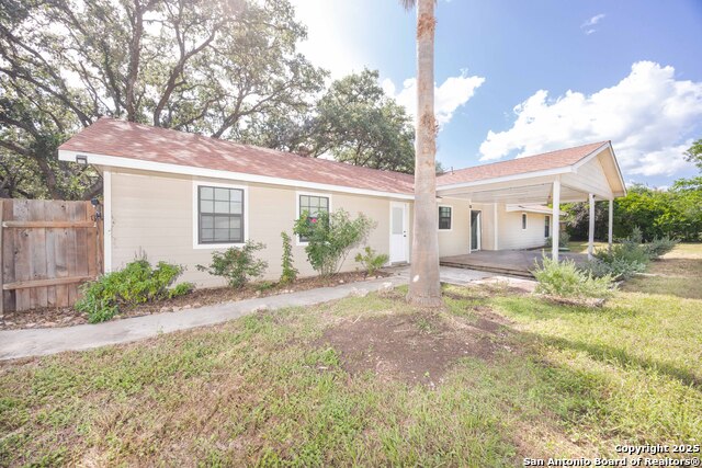 Listing photo id 16 for 9712 Big Geronimo St
