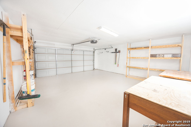 Listing photo id 7 for 9712 Big Geronimo St