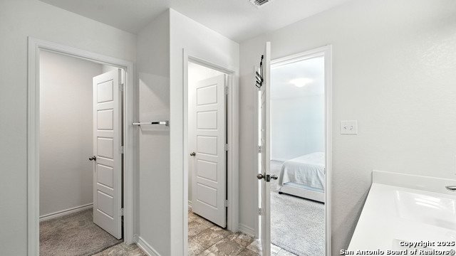 Image 13 of 33 For 419 Blacktail Dr