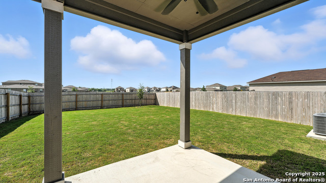 Image 24 of 33 For 419 Blacktail Dr