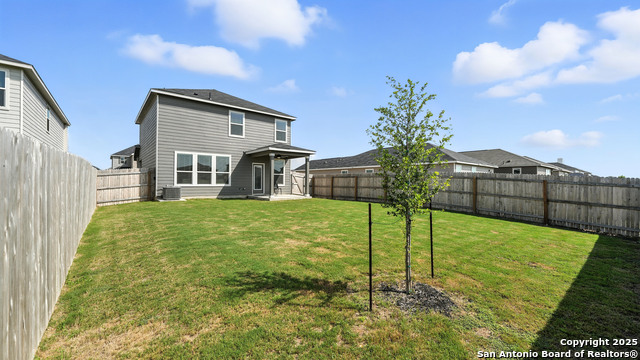 Image 26 of 33 For 419 Blacktail Dr