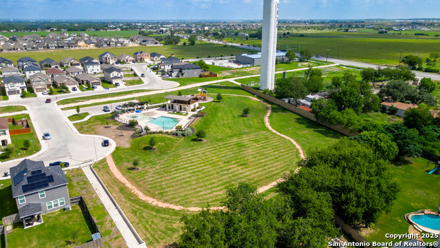 Image 29 of 33 For 419 Blacktail Dr