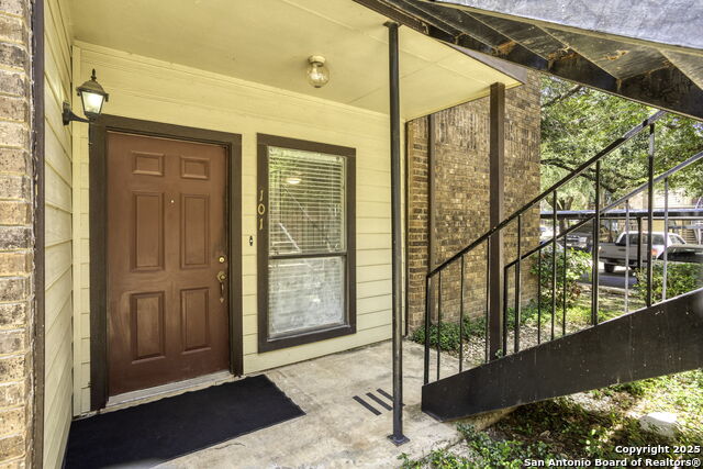 Details for 2542 Babcock  D101, San Antonio, TX 78229