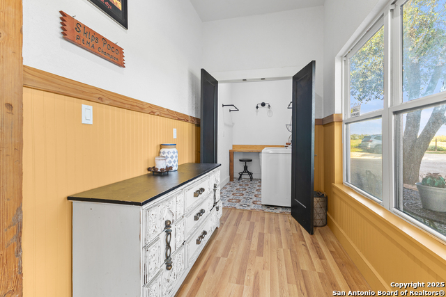 Listing photo id 26 for 1591 Leissner School