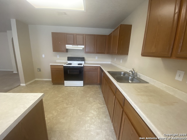 Listing photo id 9 for 10507 Elderpond
