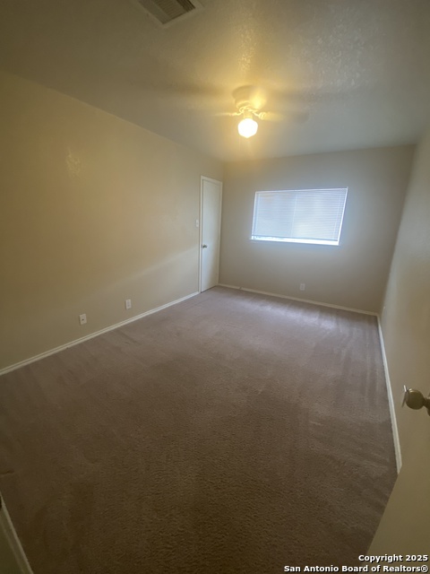 Listing photo id 12 for 10507 Elderpond