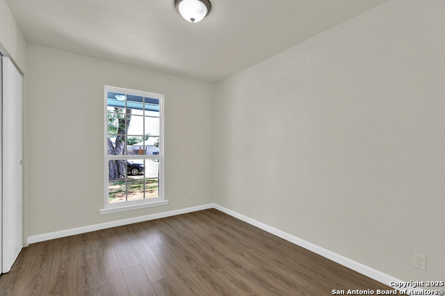 Image 11 of 24 For 5111 Edgemoor
