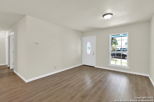 Image 13 of 24 For 5111 Edgemoor