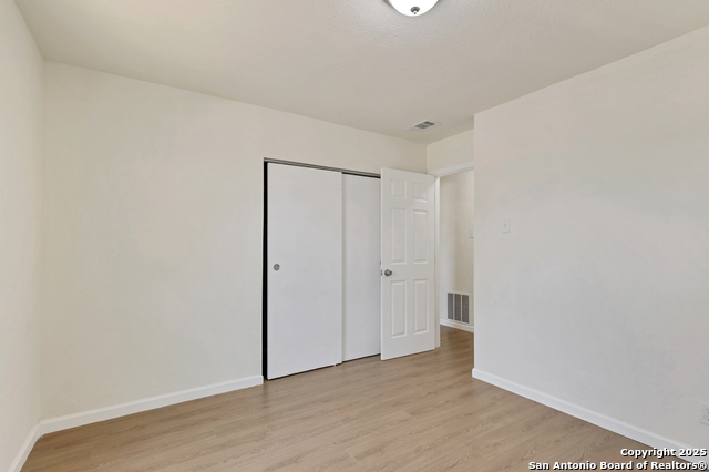 Image 16 of 24 For 5111 Edgemoor