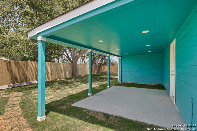 Image 23 of 24 For 5111 Edgemoor