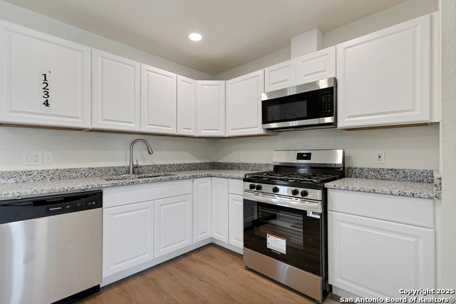 Image 6 of 24 For 5111 Edgemoor