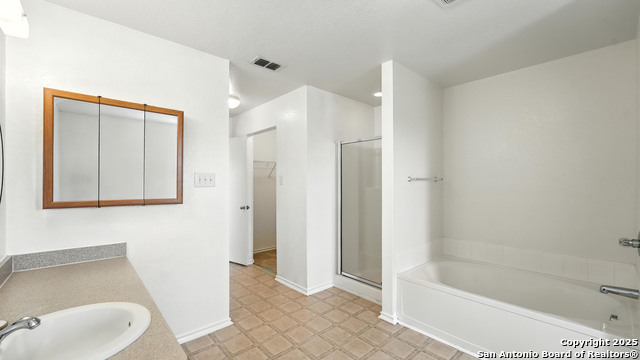 Image 22 of 40 For 209 Hinge  